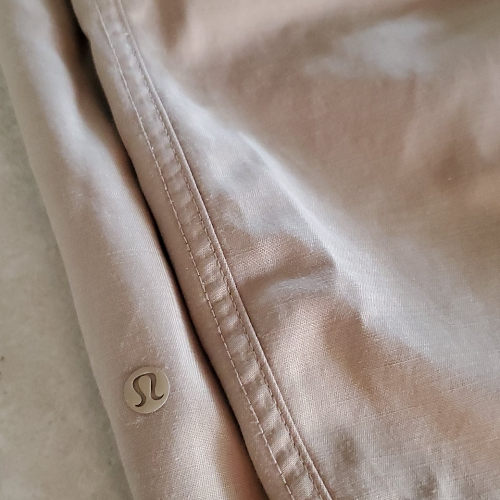 mens lululemon tan shorts size 36
